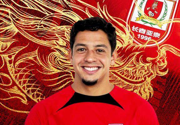 米兰体育-吉列尔梅谈回归中超：很顺利适应 满意开局势头